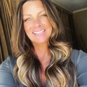 Meet your Posher, Sandy